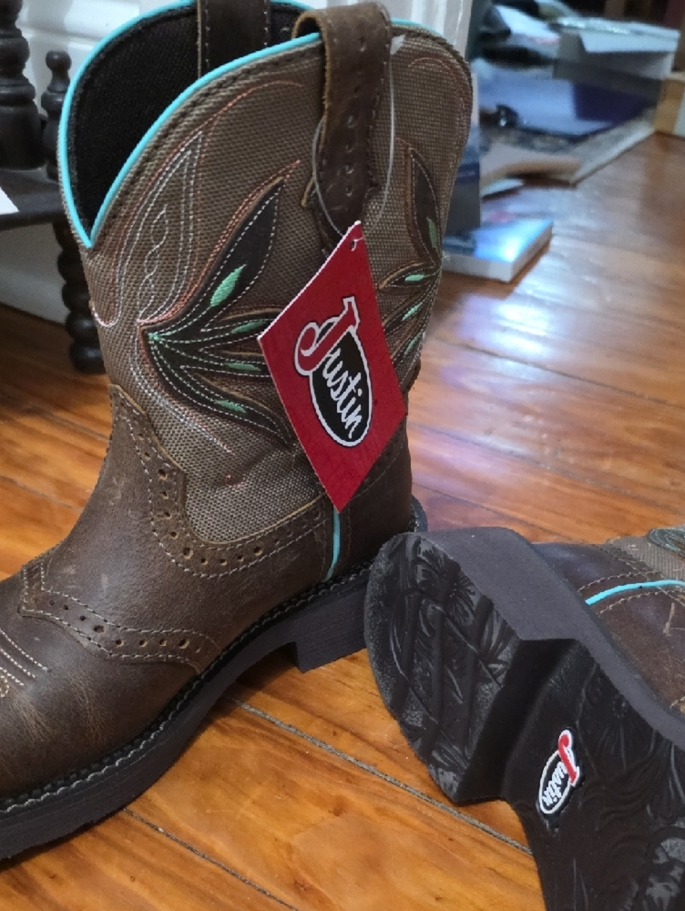 Justin Boots Women's Boots with Turquoise Trim - Picture 2 of 5